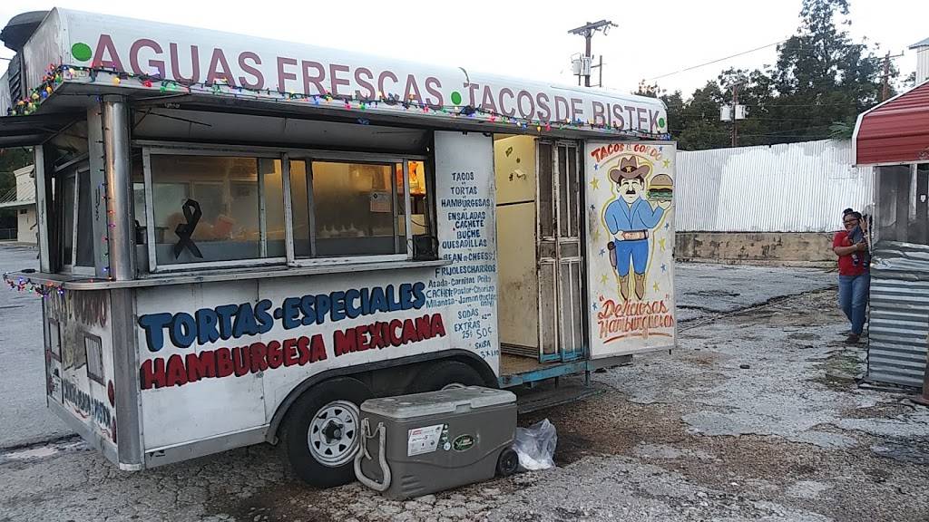 El Gordo Tacos | restaurant | 1624 S New Braunfels Ave, San Antonio, TX 78210, USA | 2103472489 OR +1 210-347-2489