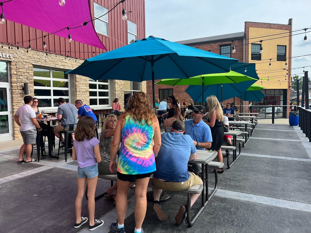 Voodoo Brewing Co. at West Pike | restaurant | 23 W Pike St, Houston, PA 15342, USA | 7247344400 OR +1 724-734-4400