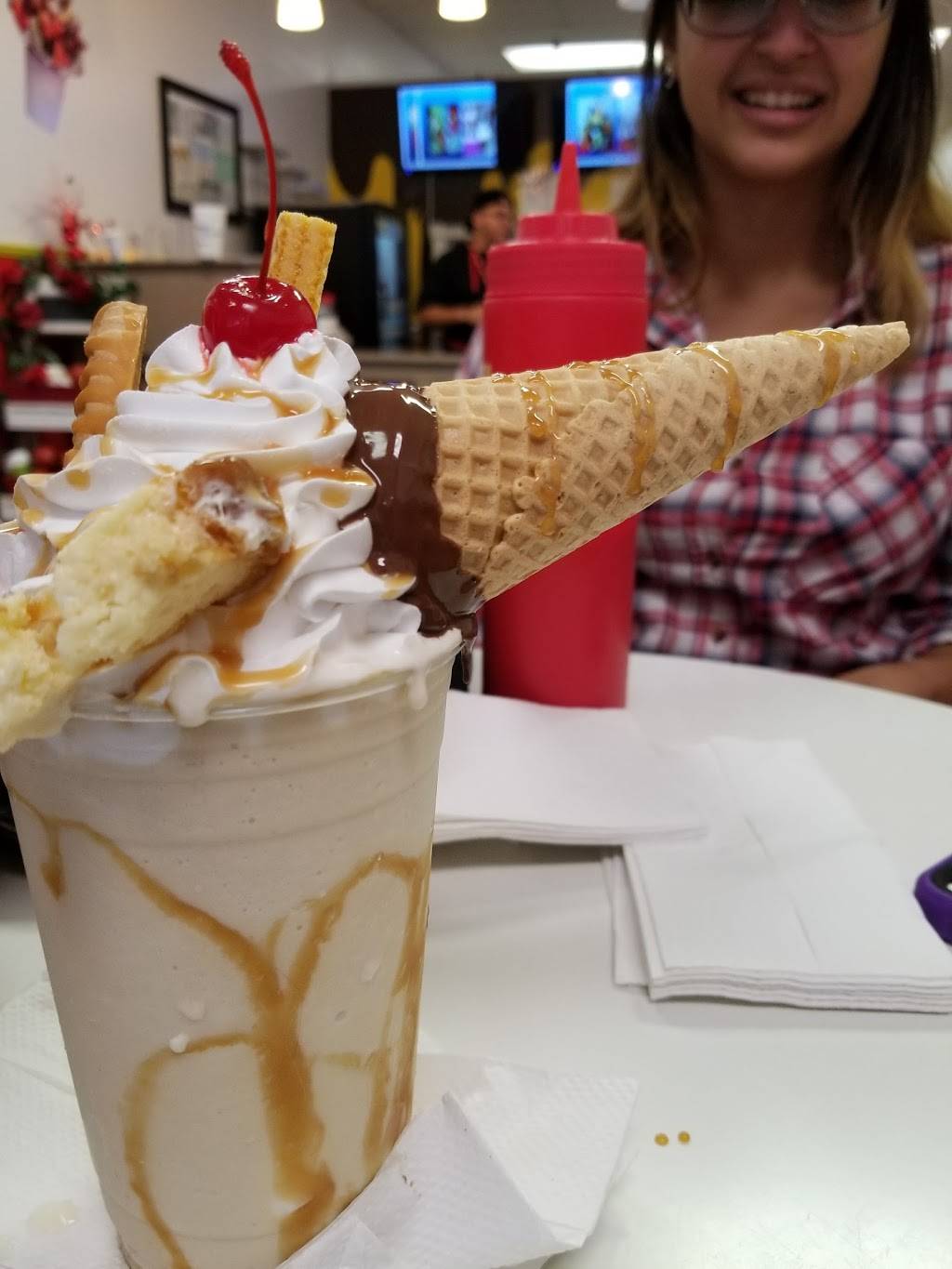 El Kantinflas Flowers and Fruits Shop | restaurant | 164 S Semoran Blvd, Orlando, FL 32807, USA | 4074867726 OR +1 407-486-7726