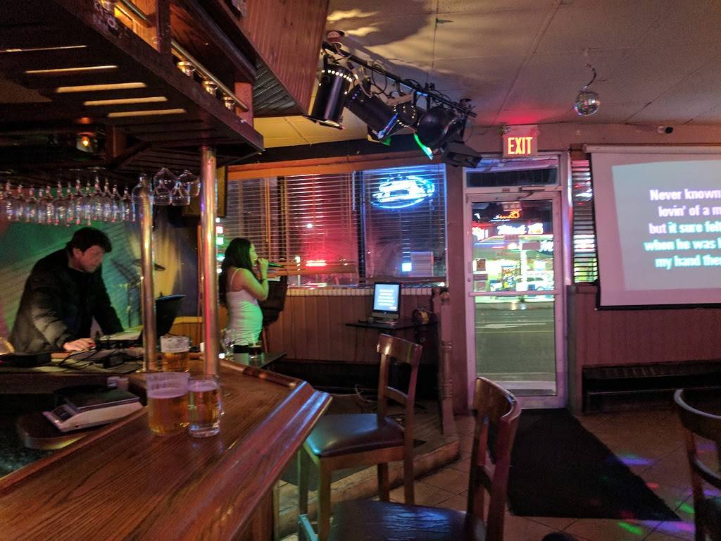 Down Omer Bar & Grill | restaurant | 522 Ritson Rd S, Oshawa, ON L1H 5K4, Canada | 9054341669 OR +1 905-434-1669