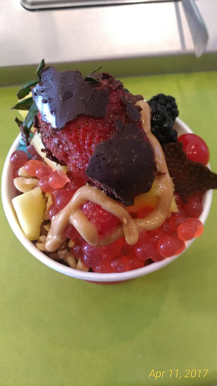 Menchies Frozen Yogurt | bakery | 1265 N Hacienda Blvd, La Puente, CA 91744, USA | 6269181924 OR +1 626-918-1924