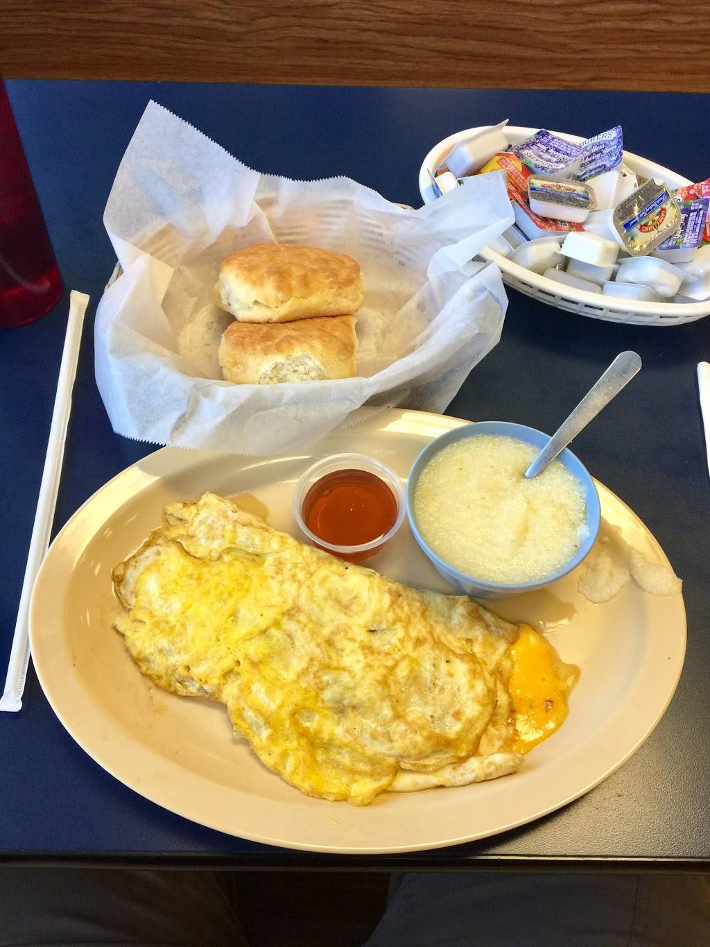 Anne & Bills Restaurant | restaurant | 1057 Main St Ste A, Forest Park, GA 30297, USA | 4043664477 OR +1 404-366-4477