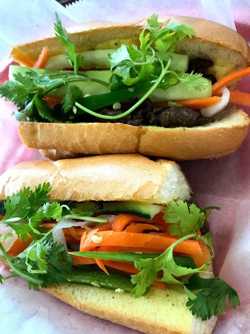 Crispy Banh Mi | restaurant | 2934 Shamrock Dr, Charlotte, NC 28205, USA | 9802377704 OR +1 980-237-7704