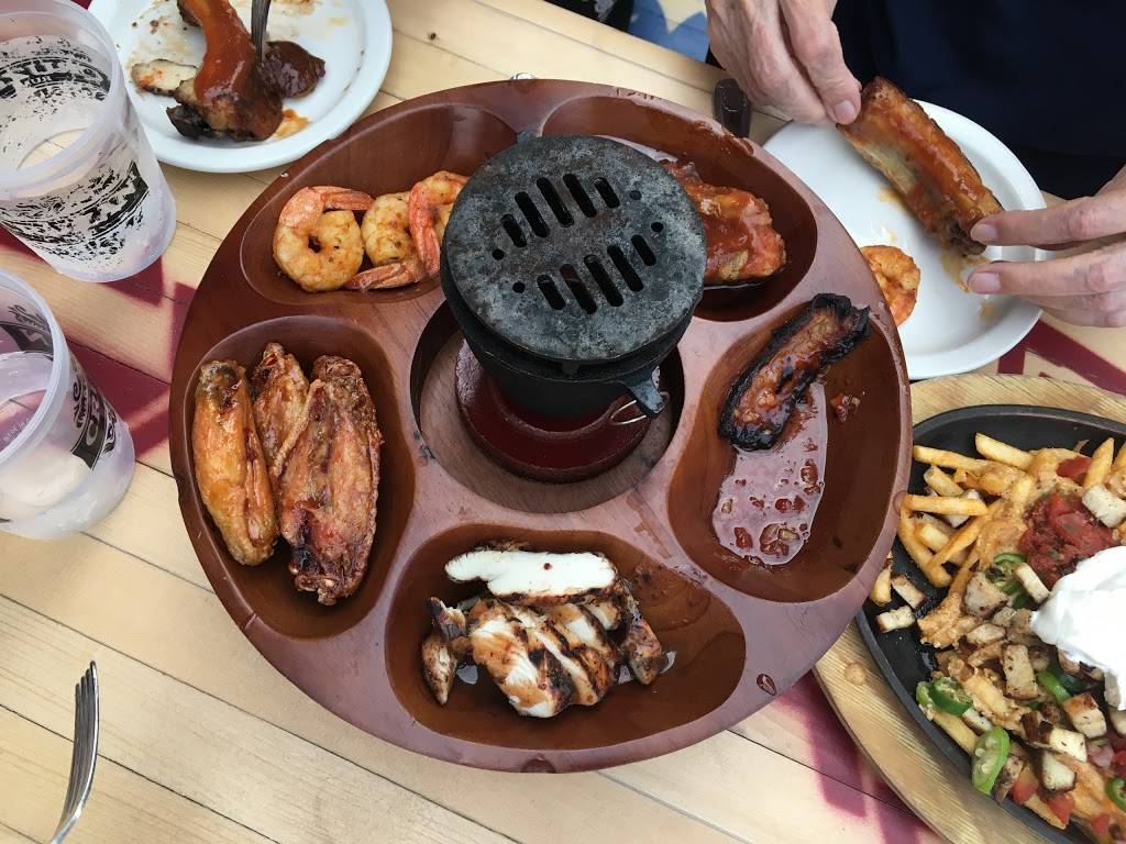 Wauwatiki Bar & Grill | restaurant | 6502 W North Ave, Wauwatosa, WI 53213, USA | 4143237555 OR +1 414-323-7555