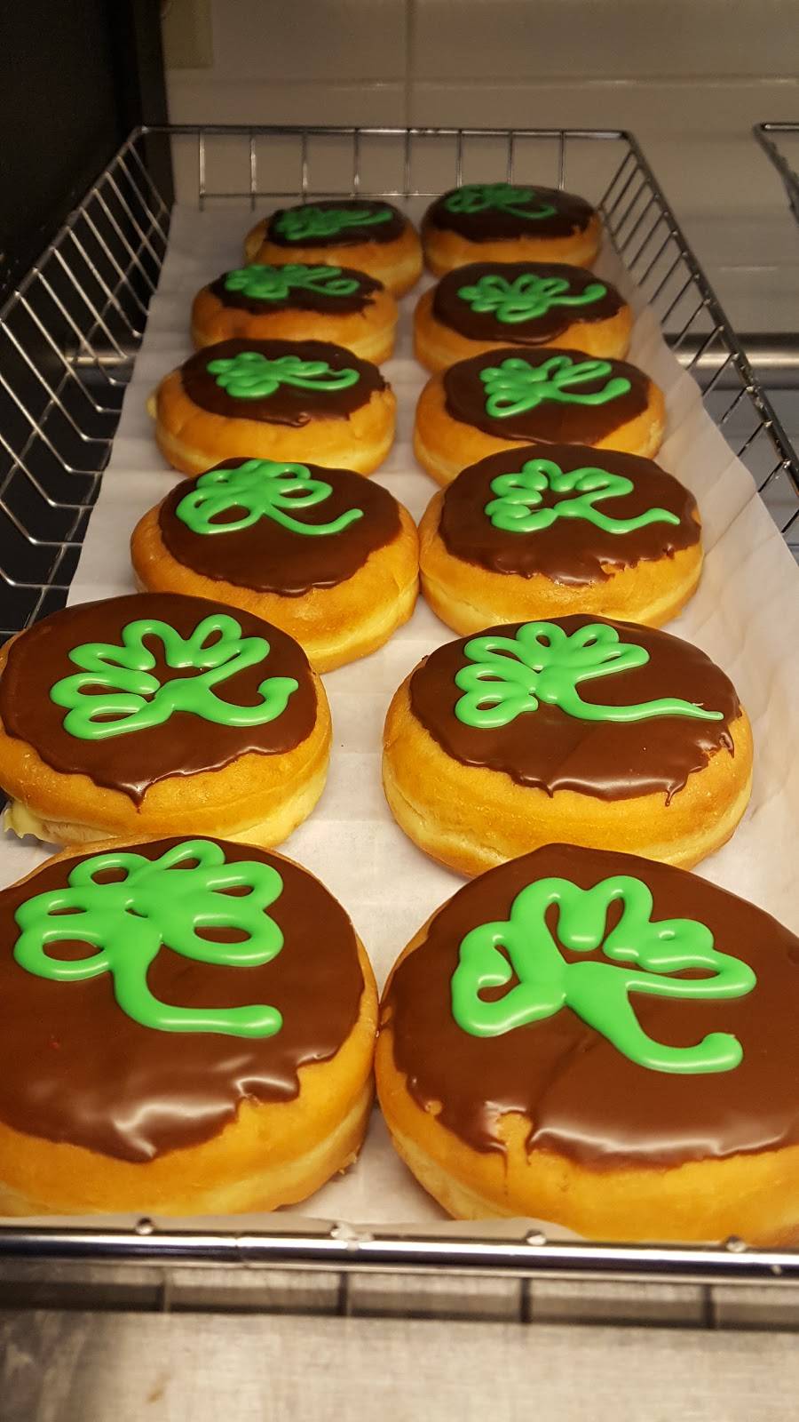 Dunkin | bakery | 1300 Jefferson Rd Suite 400, Rochester, NY 14623, USA | 5852727573 OR +1 585-272-7573