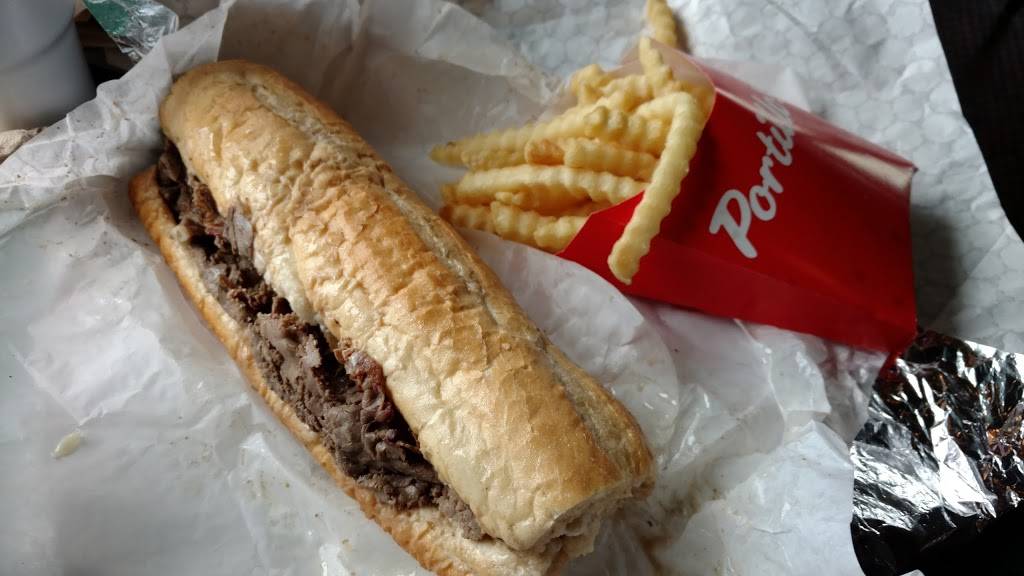 Portillos Hot Dogs | meal takeaway | 950 E Ogden Ave, Naperville, IL 60540, USA | 6309611151 OR +1 630-961-1151