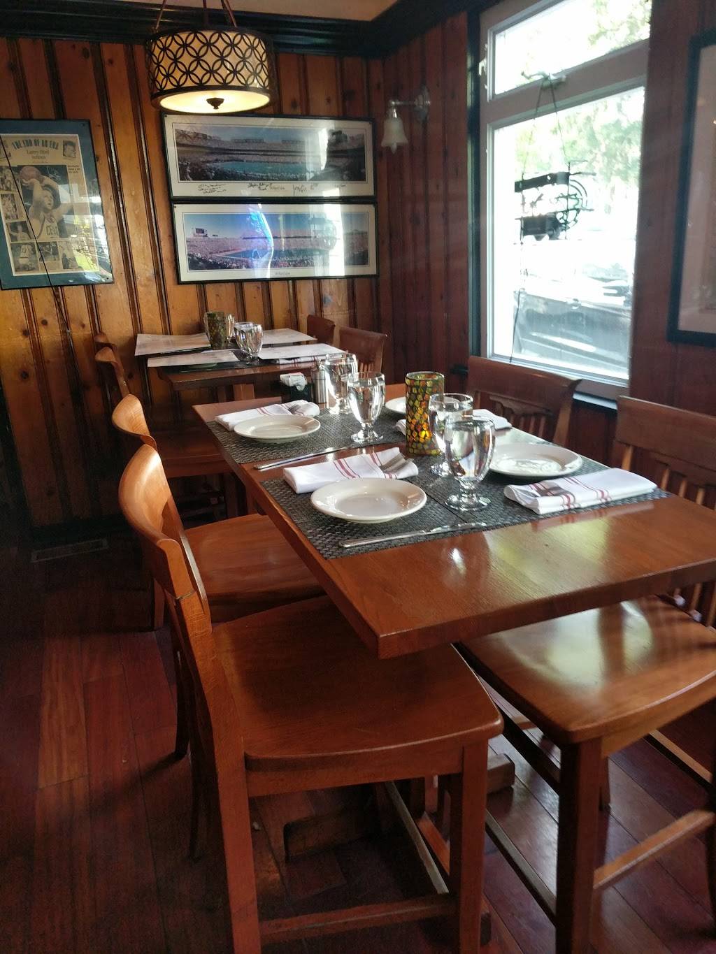 Caseys Restaurant | restaurant | 79 Washington Ave, Rensselaer, NY 12144, USA | 5184633318 OR +1 518-463-3318