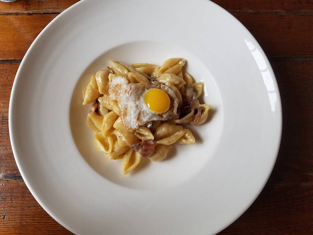 The Wine Kitchen | restaurant | 7 S King St, Leesburg, VA 20175, USA | 7037779463 OR +1 703-777-9463