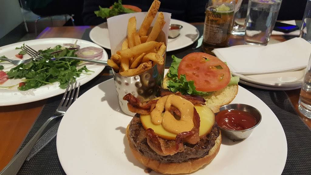 5ive Steak | restaurant | 1 J F K Airport, Jamaica, NY 11430, USA | 7186566210 OR +1 718-656-6210