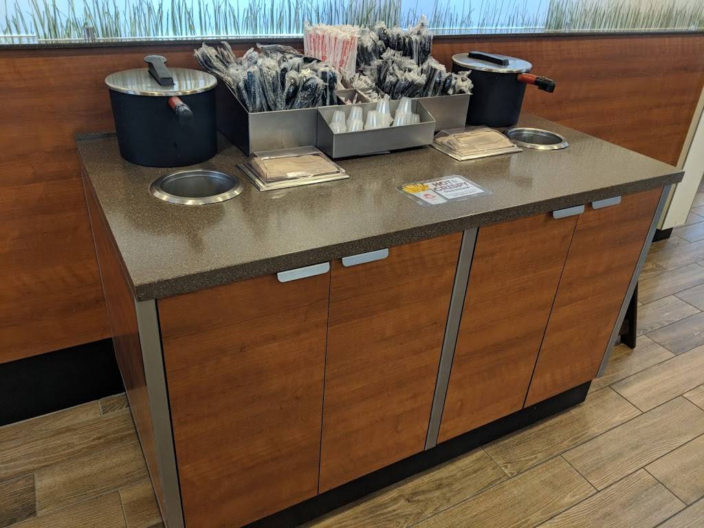 Wendys | restaurant | 11235 Midlothian Turnpike, Richmond, VA 23235, USA | 8044042134 OR +1 804-404-2134