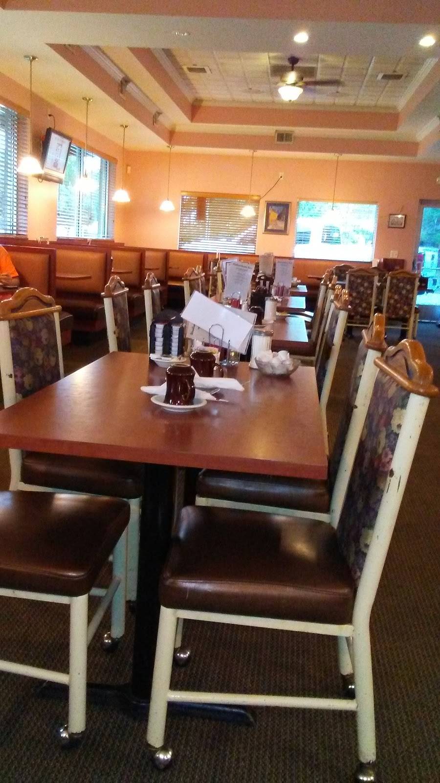 Westland Family Dining | restaurant | 35560 Ford Rd, Westland, MI 48185, USA | 7347106625 OR +1 734-710-6625