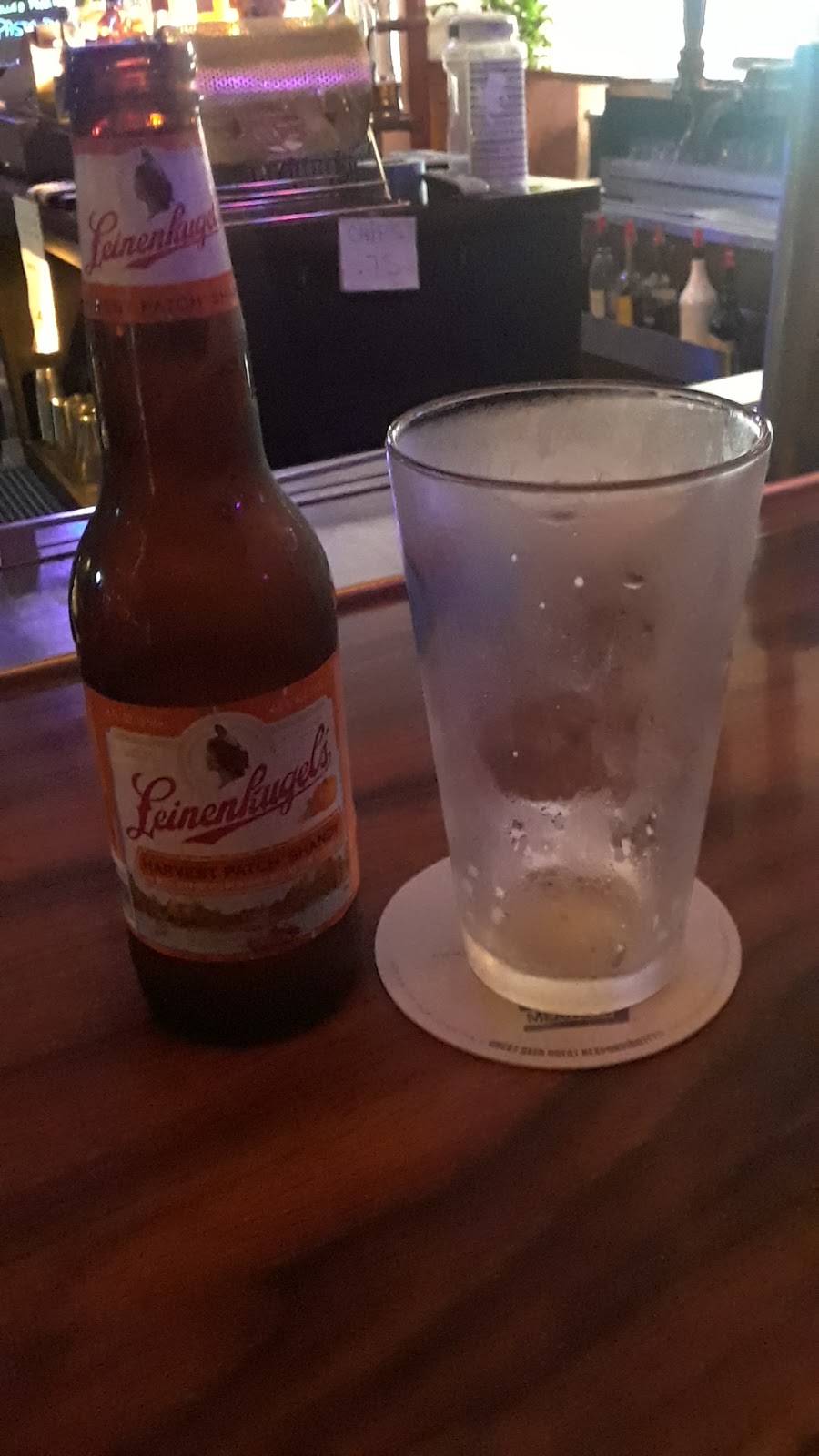 Piggys Sports Bar and Grille | restaurant | 886 Youngstown-Poland Rd, Struthers, OH 44471, USA | 3307074435 OR +1 330-707-4435