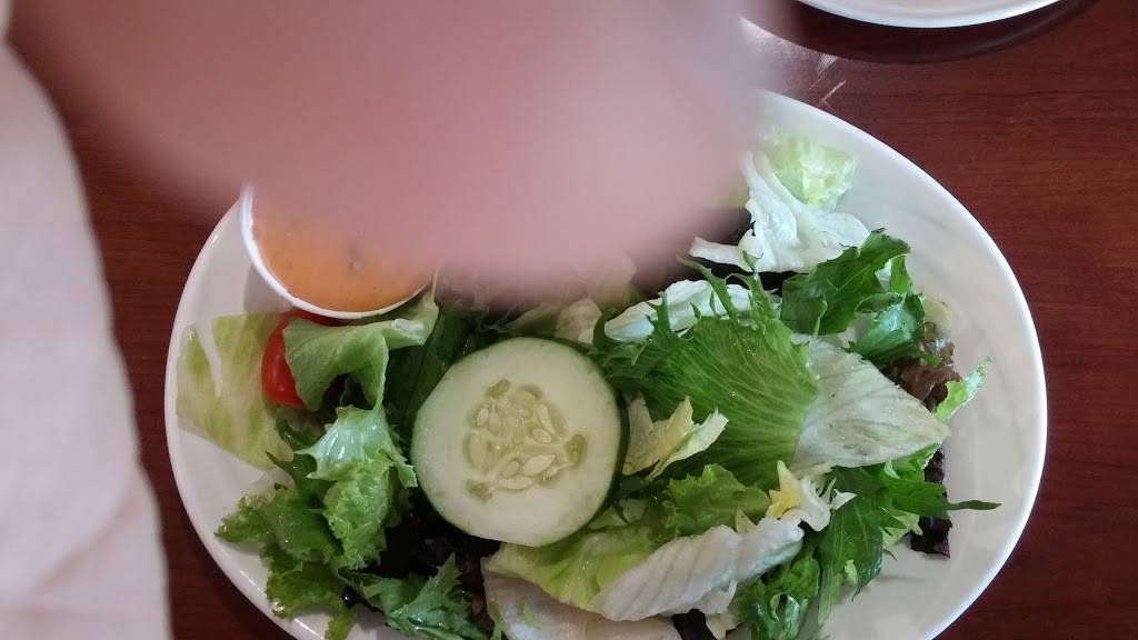 Marios Golden Nugget | restaurant | 1055 S Lapeer Rd, Oxford, MI 48371, USA | 2486282503 OR +1 248-628-2503