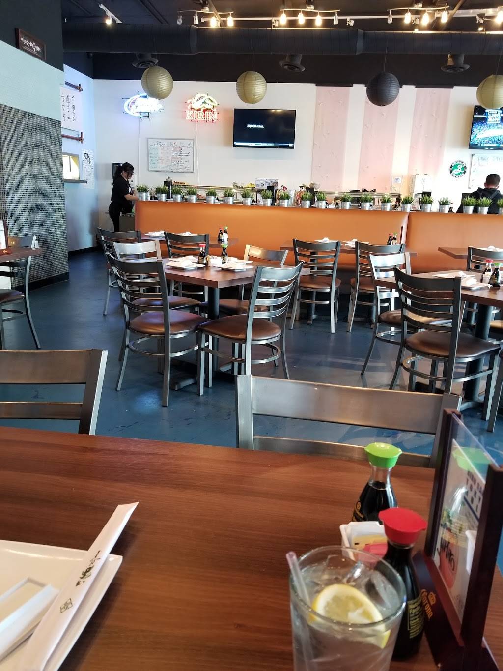 Blu Sushi | restaurant | 23233 North Pima Road Suite #g101, Scottsdale, AZ 85255, USA | 4805858008 OR +1 480-585-8008