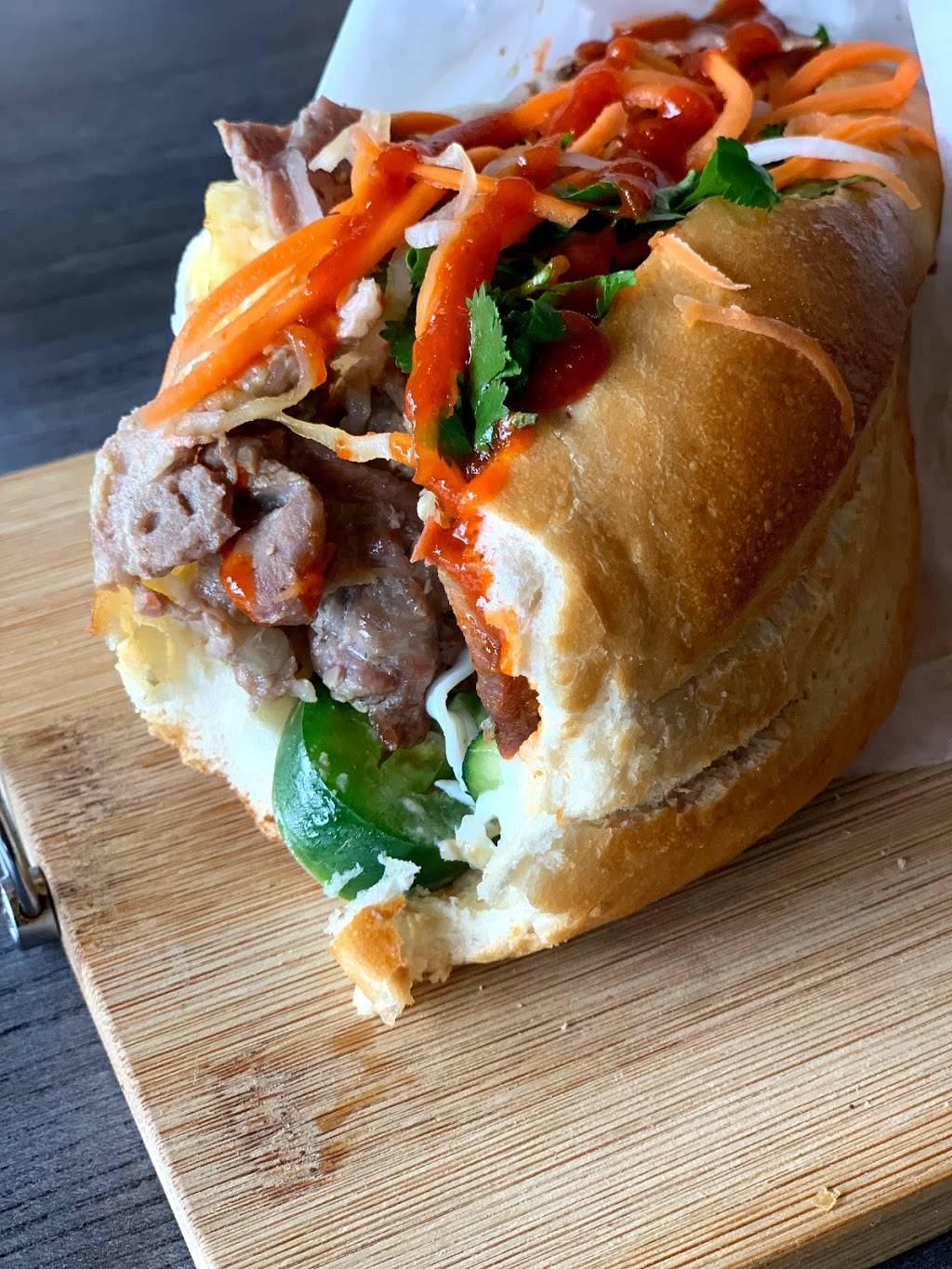 Bibo’s Bistro & Bar | restaurant | 250 Assay Street, Houston, TX 77044, USA | 3467734566 OR +1 346-773-4566