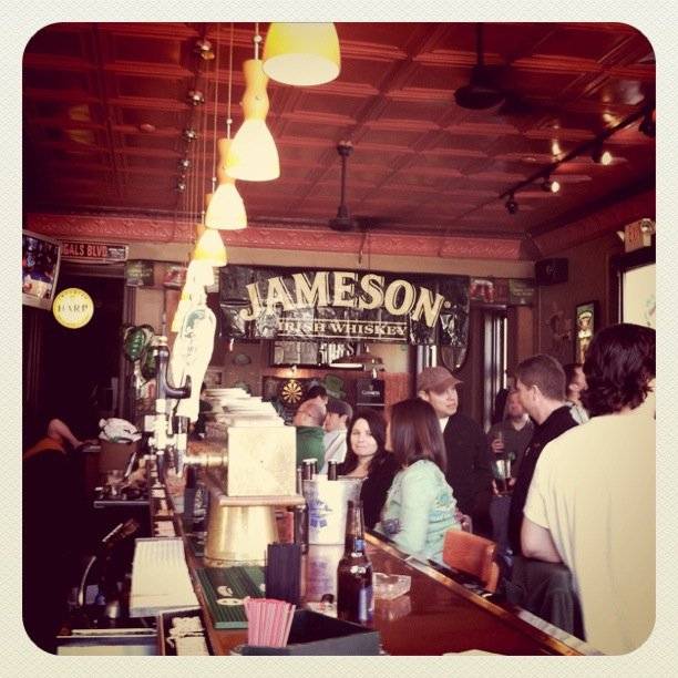 The B-List | restaurant | 343 Division St, Bellevue, KY 41073, USA | 8592617033 OR +1 859-261-7033