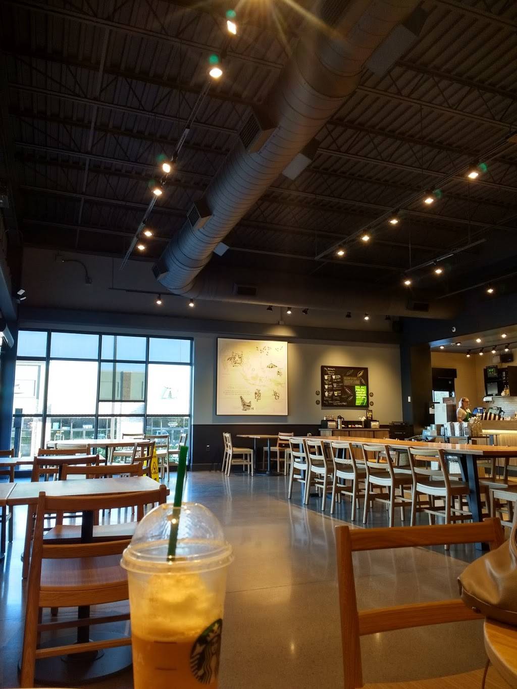 Starbucks | cafe | 25 Sweetbrier Ln #100, Bridgeport, WV 26330, USA | 6817585542 OR +1 681-758-5542