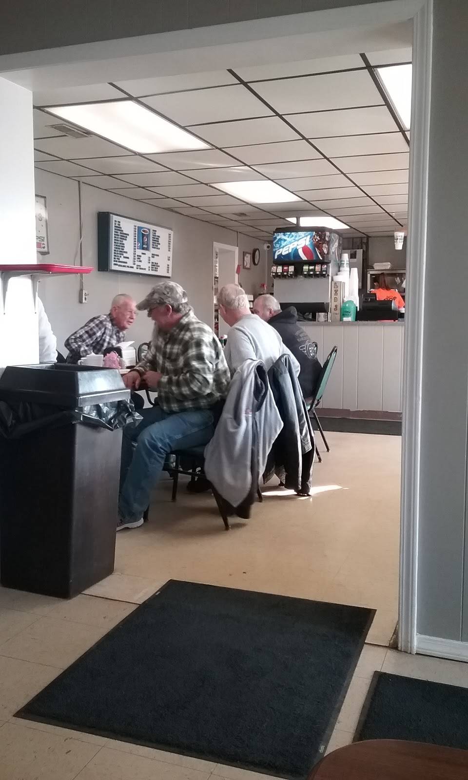 Stop N Sea Hot Fish | restaurant | 4830 US-50, Montgomery, IN 47558, USA | 8124863882 OR +1 812-486-3882