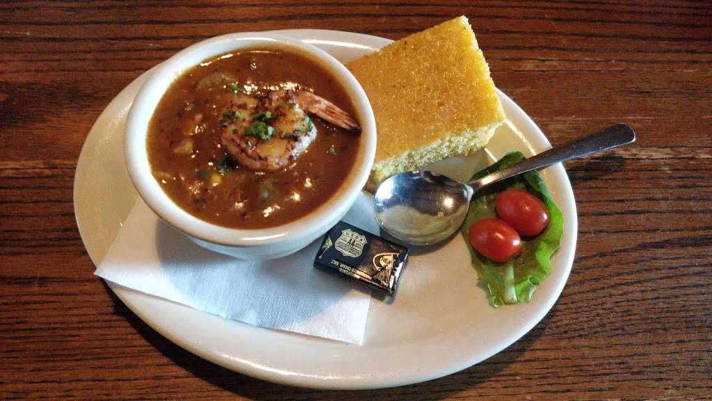 Bucks Naked BBQ | restaurant | 568 US-1, Freeport, ME 04032, USA | 2078650600 OR +1 207-865-0600