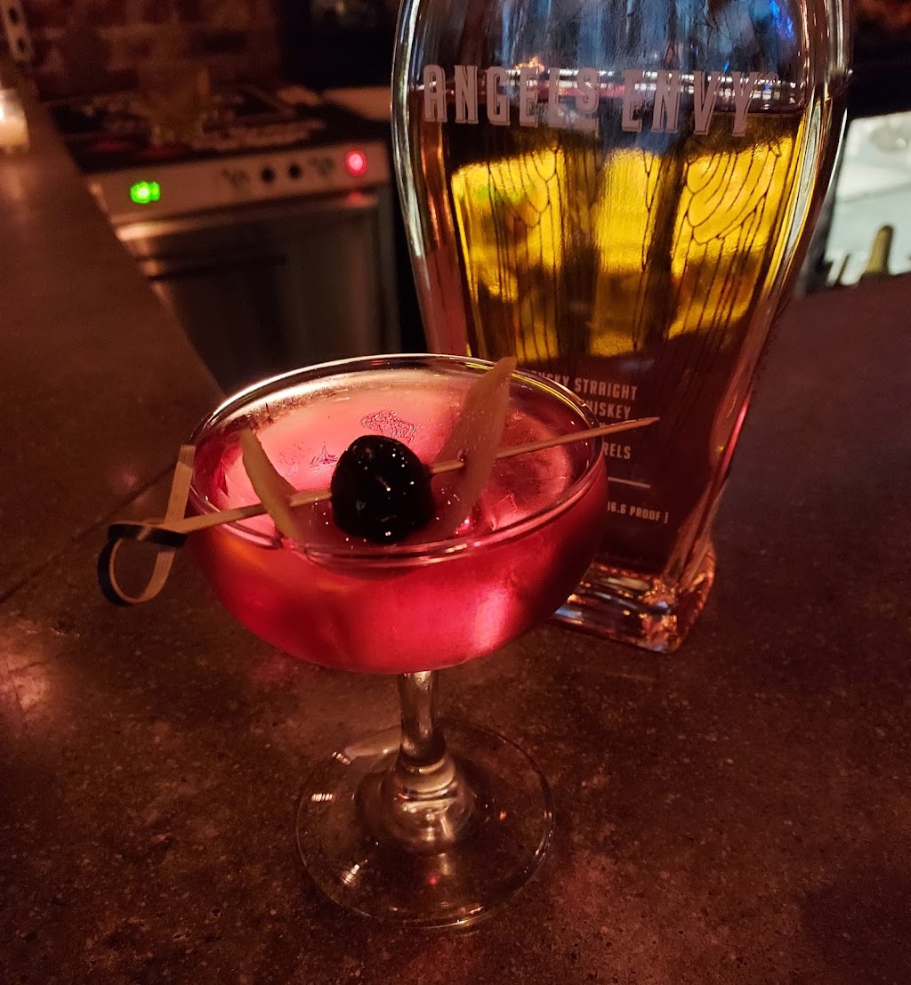 jm Curley | restaurant | 21 Temple Pl, Boston, MA 02111, USA | 6173385333 OR +1 617-338-5333