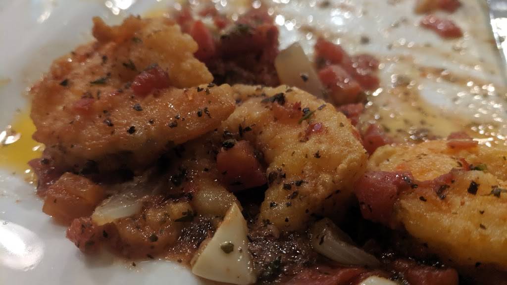 Stonys | restaurant | 8166 Shore Dr, Norfolk, VA 23518, USA | 7579376889 OR +1 757-937-6889