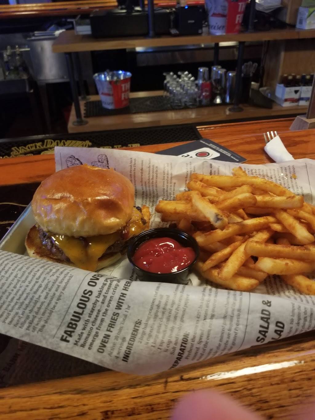 Mad Hatters Pub | restaurant | 2702 W Farmington Rd, West Peoria, IL 61604, USA | 3099661008 OR +1 309-966-1008