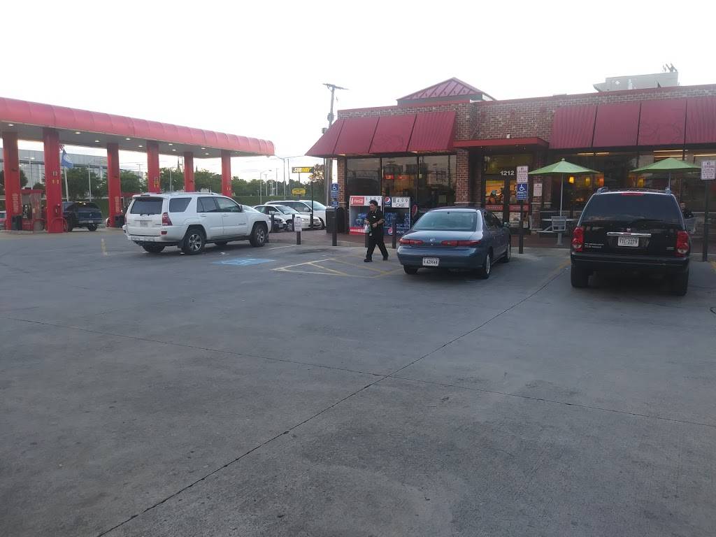 Sheetz #300 | cafe | 1212 Williamson Rd NE, Roanoke, VA 24012, USA | 5405811265 OR +1 540-581-1265