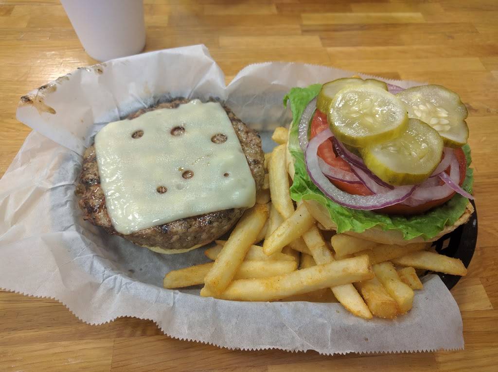 Oakleys Grille | restaurant | 17631 Bruce B Downs Blvd, Tampa, FL 33647, USA | 8135235075 OR +1 813-523-5075