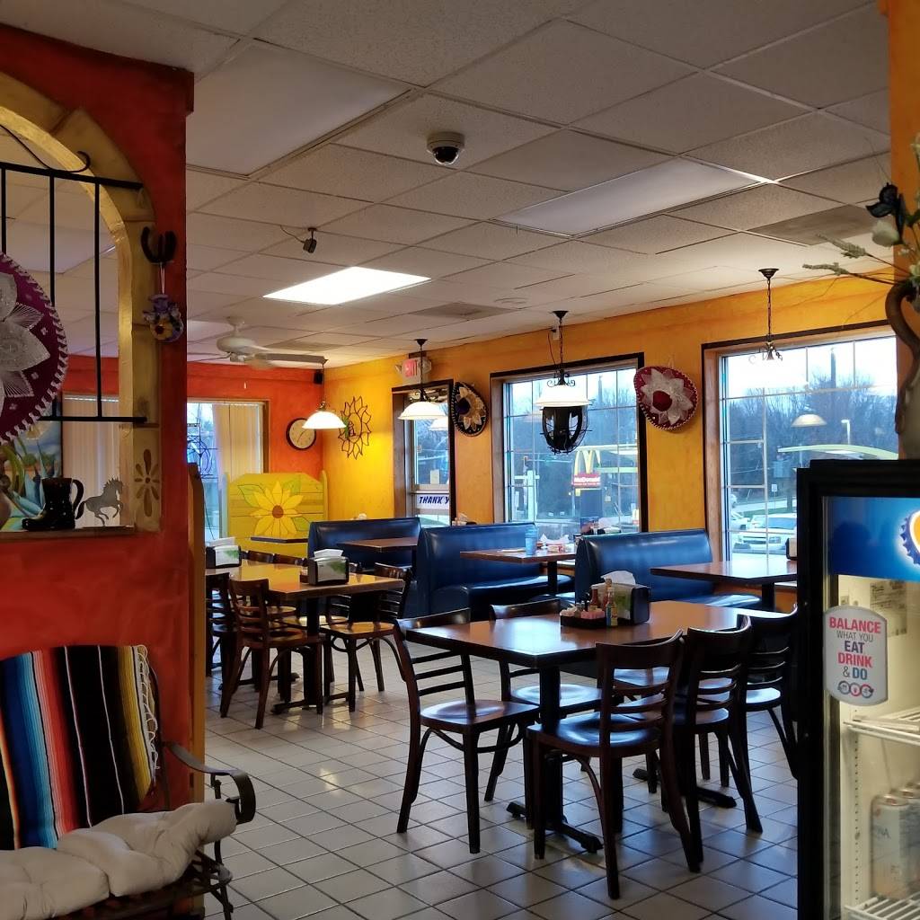 Rancho Nuevo | restaurant | 811 N Main St, Canton, IL 61520, USA | 3096495255 OR +1 309-649-5255