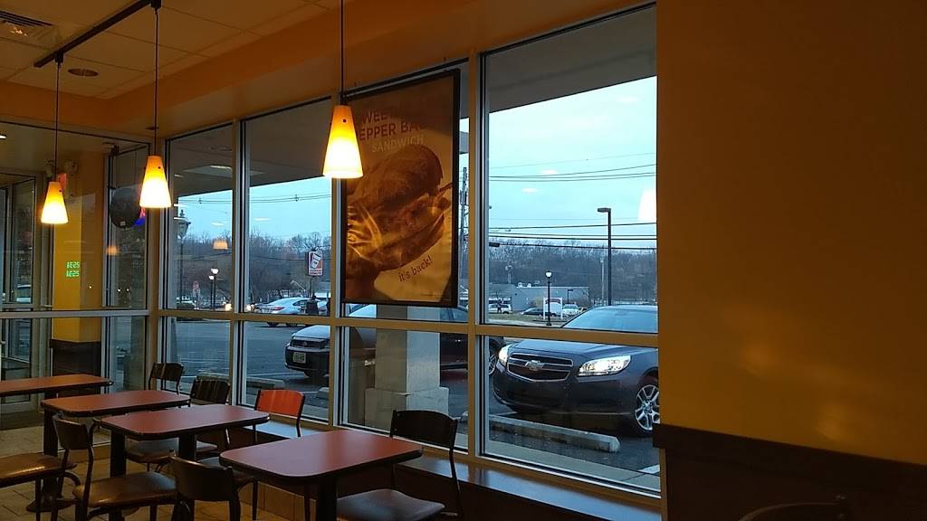 Dunkin Donuts | cafe | 42 Hopatchung Rd, Hopatcong, NJ 07843, USA | 9732881500 OR +1 973-288-1500