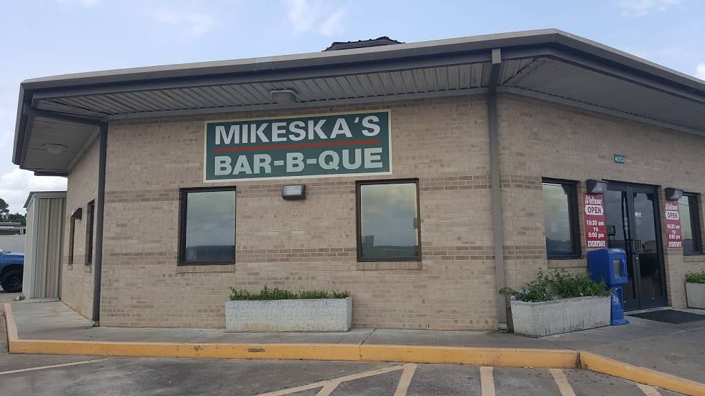 Mikeskas Bar-B-Q | restaurant | 4053 US-90, Columbus, TX 78934, USA | 9797323101 OR +1 979-732-3101