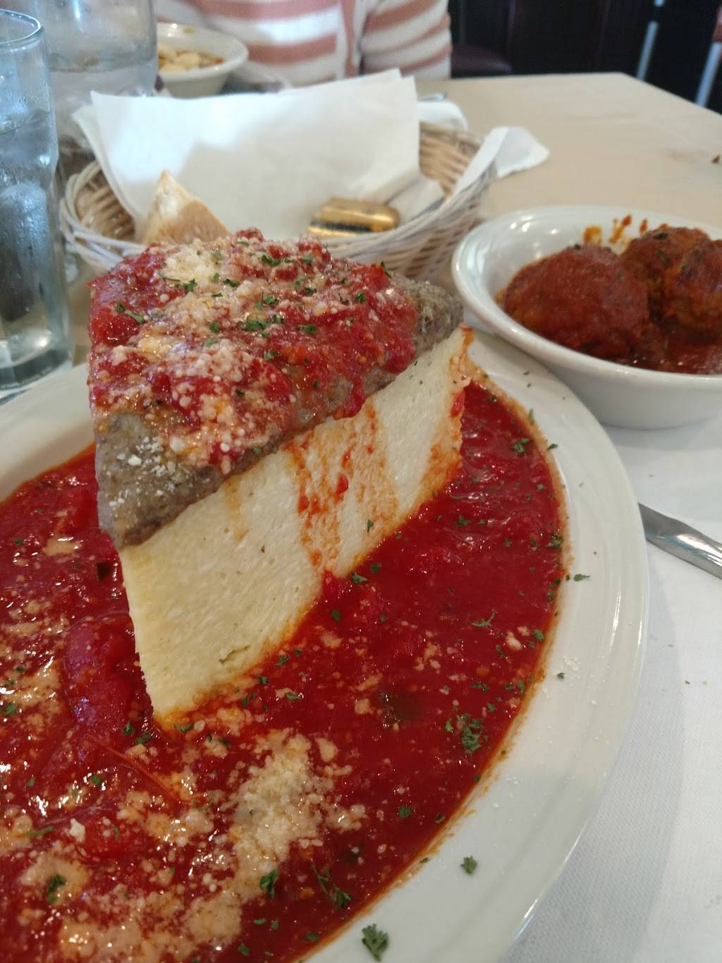 Vitos Ristorante | restaurant | 320 E 1st St, East Syracuse, NY 13057, USA | 3153784984 OR +1 315-378-4984