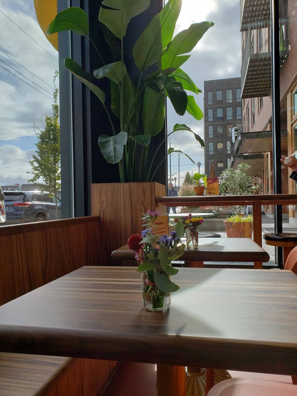 Carioca Bowls | cafe | 1645 NW 21st Ave, Portland, OR 97209, USA | 9713399096 OR +1 971-339-9096