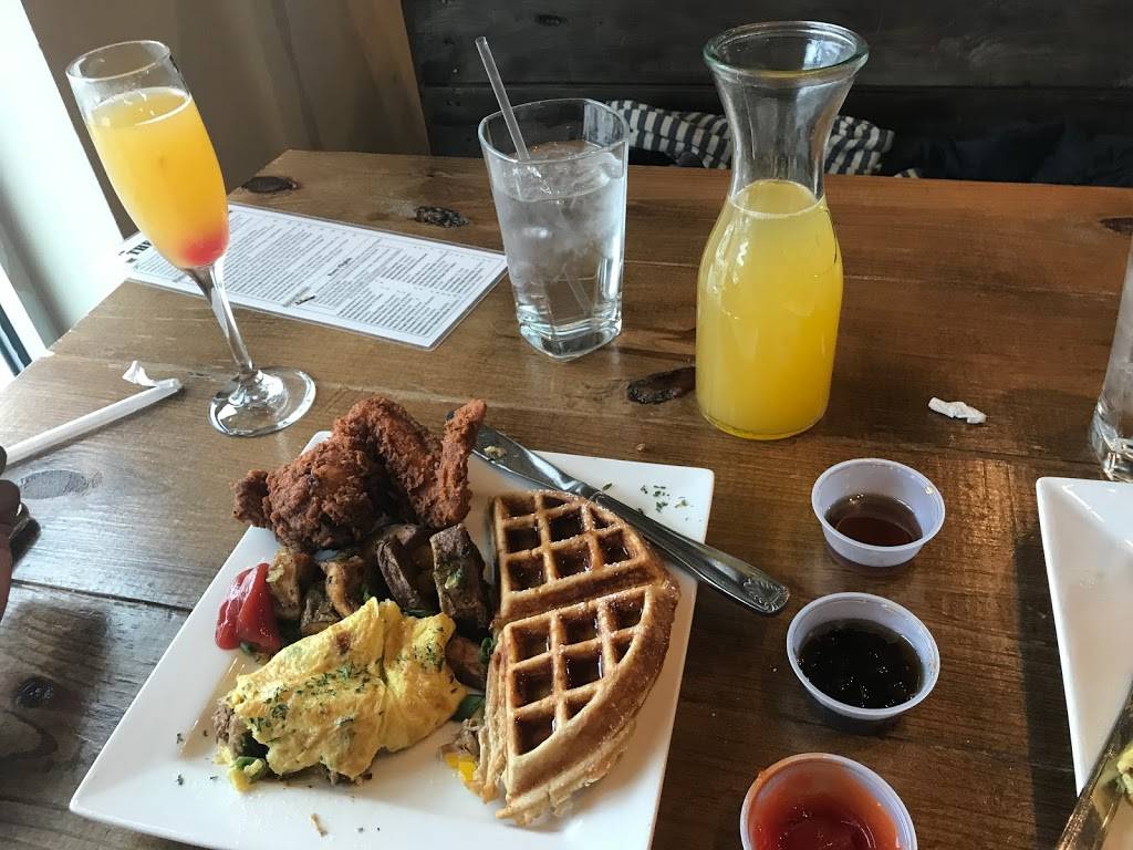 The Island Spot | restaurant | 309 W Jefferson Blvd, Dallas, TX 75208, USA | 9729134919 OR +1 972-913-4919