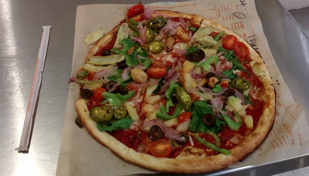 Blaze Pizza | meal takeaway | 6546 Pardall Rd, Goleta, CA 93117, USA | 8052211901 OR +1 805-221-1901