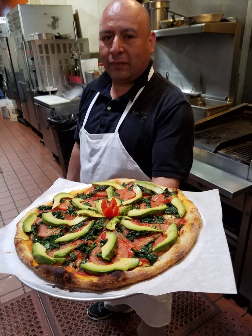 Half Moon Coffee & Grille Cafe | cafe | 50 N Main St, Wallingford, CT 06492, USA | 2032654571 OR +1 203-265-4571