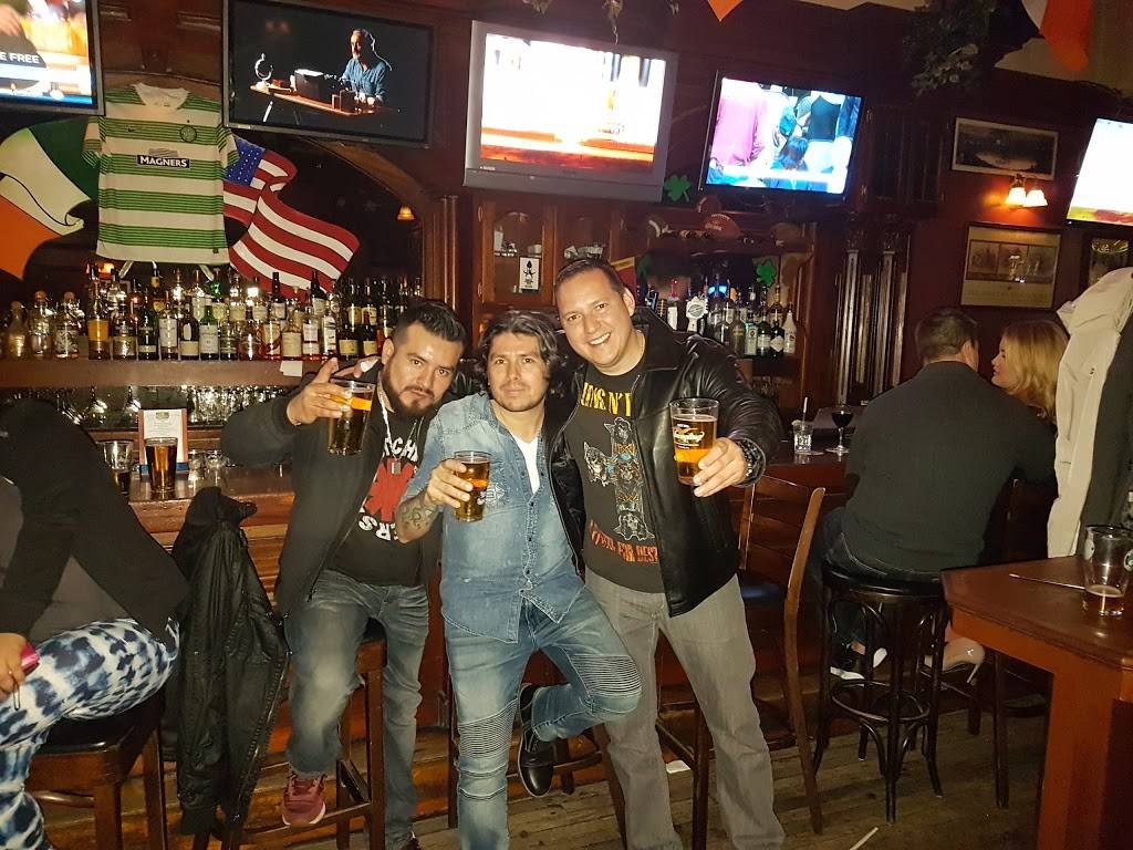 The Triple Crown Ale House | restaurant | 330 7th Ave, New York, NY 10001, USA | 2127361575 OR +1 212-736-1575