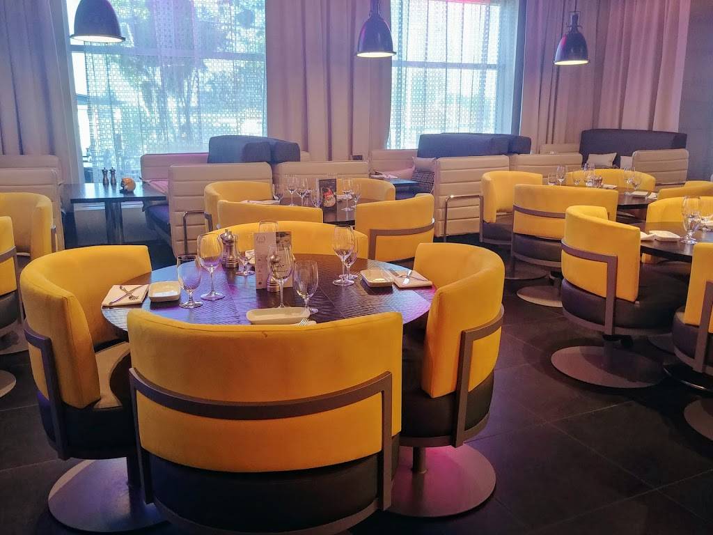 Resto-Bar Le Commandant | restaurant | 1688 Route de lAéroport, Québec, QC G2G 0K1, Canada | 4182042145 OR +1 418-204-2145