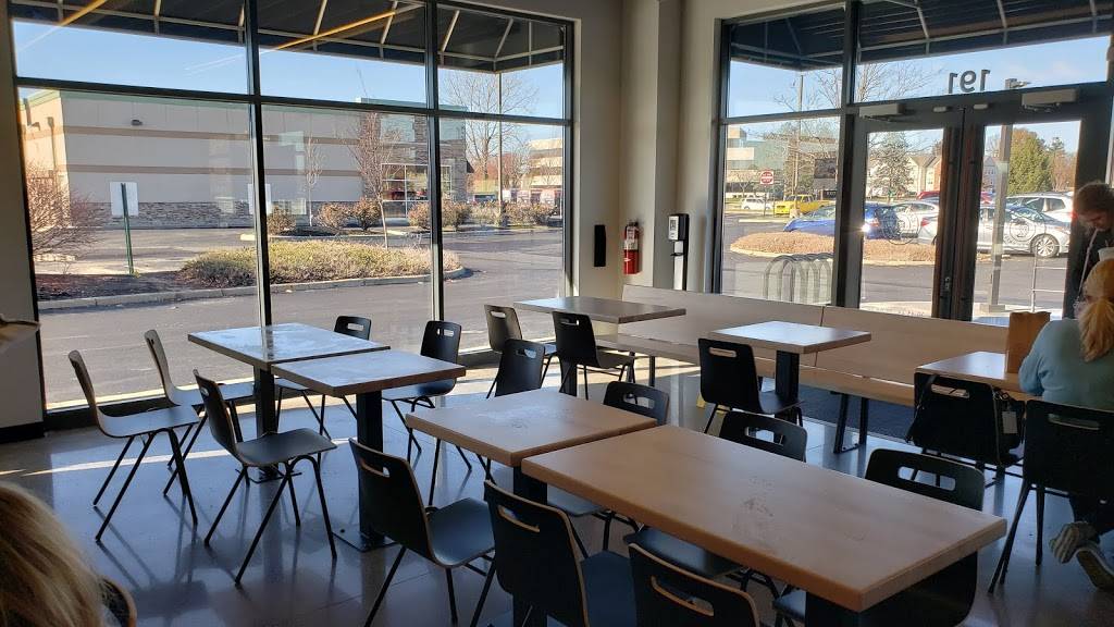 Chipotle Mexican Grill | restaurant | 191 E Campus View Blvd, Columbus, OH 43235, USA | 6147810793 OR +1 614-781-0793