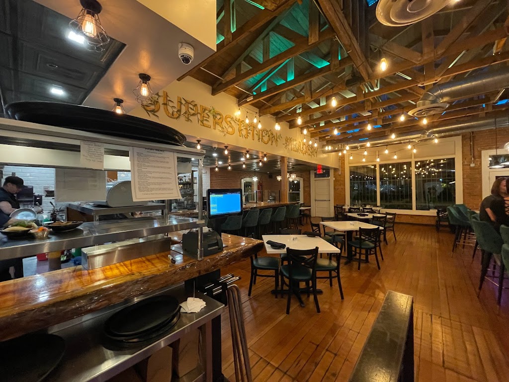 Superstition Downtown | restaurant | 1110 E Washington St, Phoenix, AZ 85034, USA | 6023683257 OR +1 602-368-3257