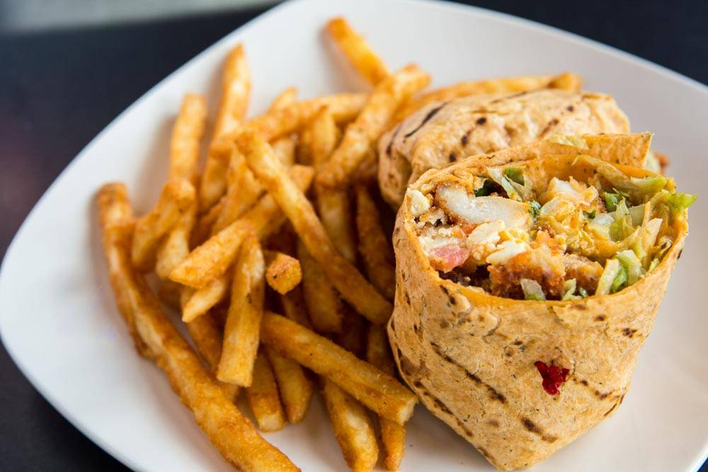 Legends Sports Bar & Grill | restaurant | 8735 Day Dr, Parma, OH 44129, USA | 4404813421 OR +1 440-481-3421