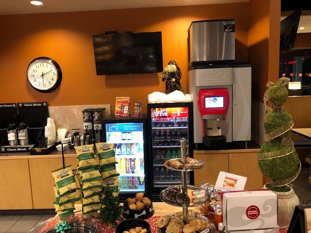 Big Apple Bagels | bakery | 1191 Washington Ave, Holland, MI 49423, USA | 6163550277 OR +1 616-355-0277