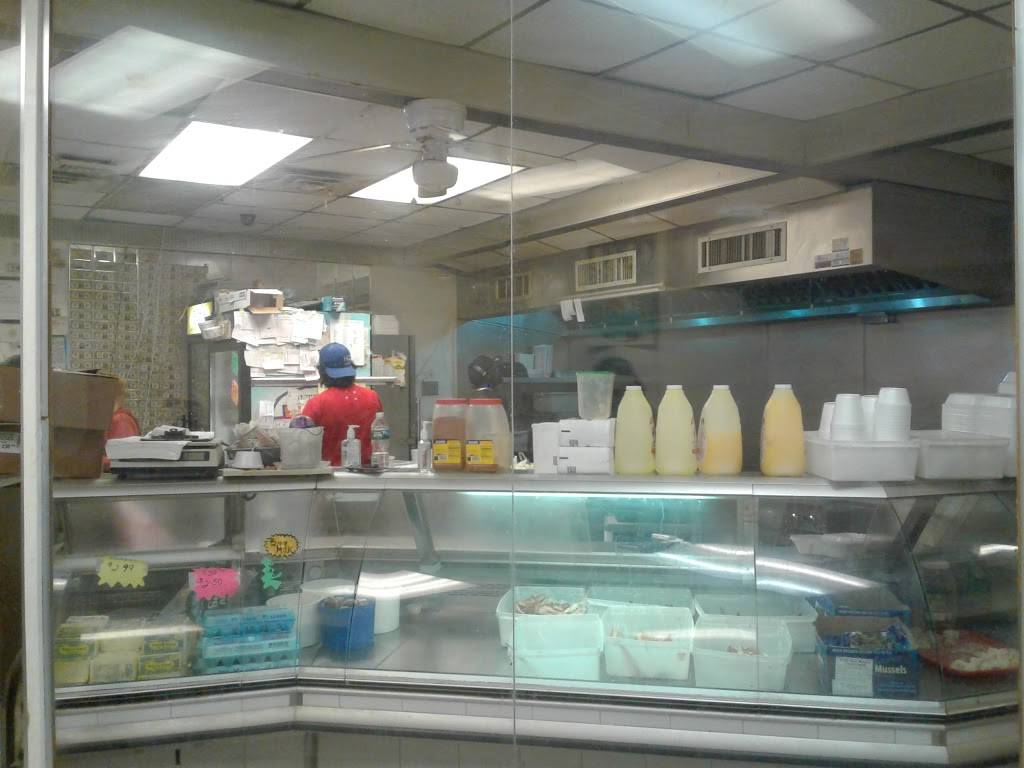 Mr Hook Fish & Chicken | restaurant | 206 S 52nd St, Philadelphia, PA 19139, USA | 2157485074 OR +1 215-748-5074