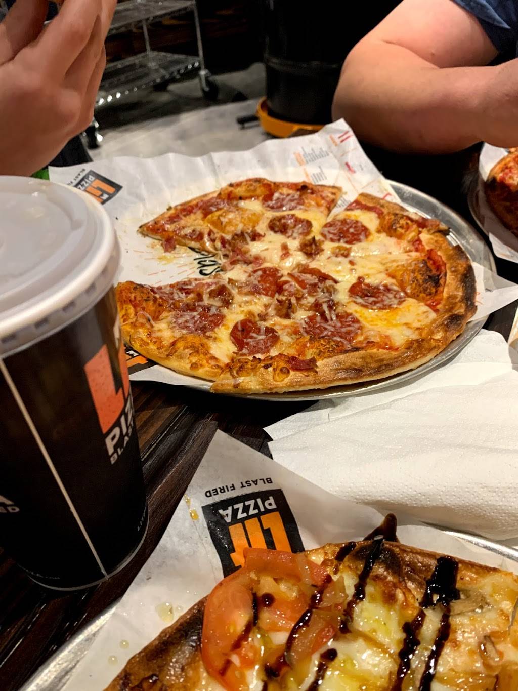 Lit Pizza | restaurant | 447 Oak Plaza Blvd, Brusly, LA 70719, USA | 2254120001 OR +1 225-412-0001