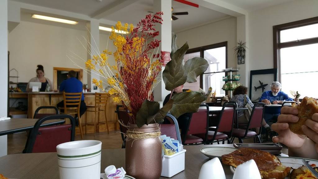 ADK CAVU Cafe | restaurant | 96 Airport Rd, Saranac Lake, NY 12983, USA | 5188910164 OR +1 518-891-0164