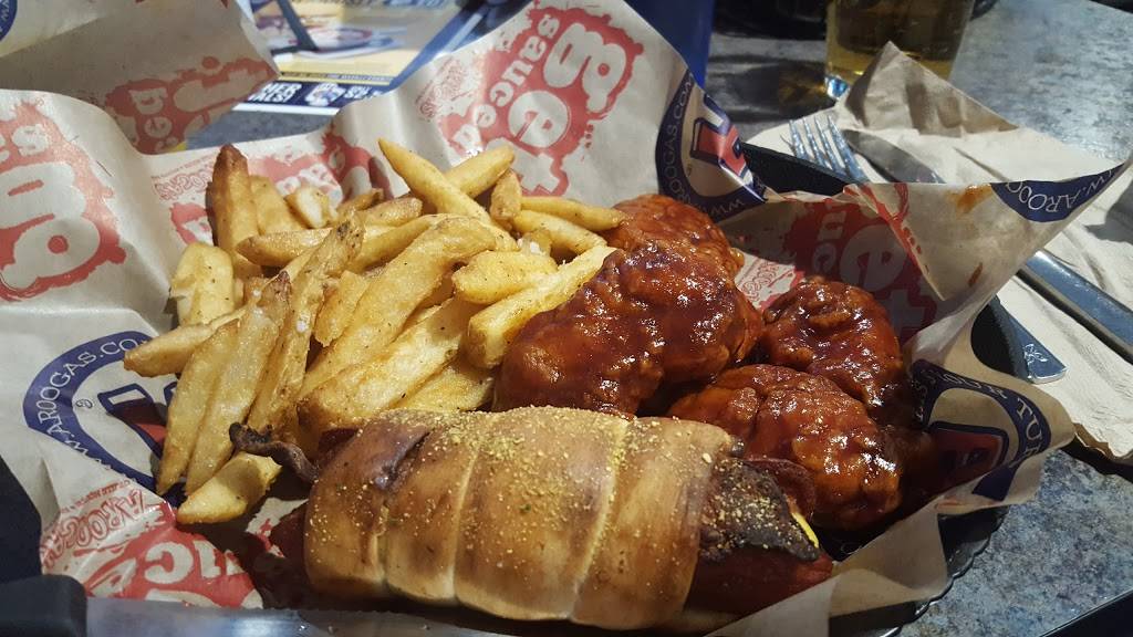 Aroogas | restaurant | 105 W King St, Shippensburg, PA 17257, USA | 7172219464 OR +1 717-221-9464