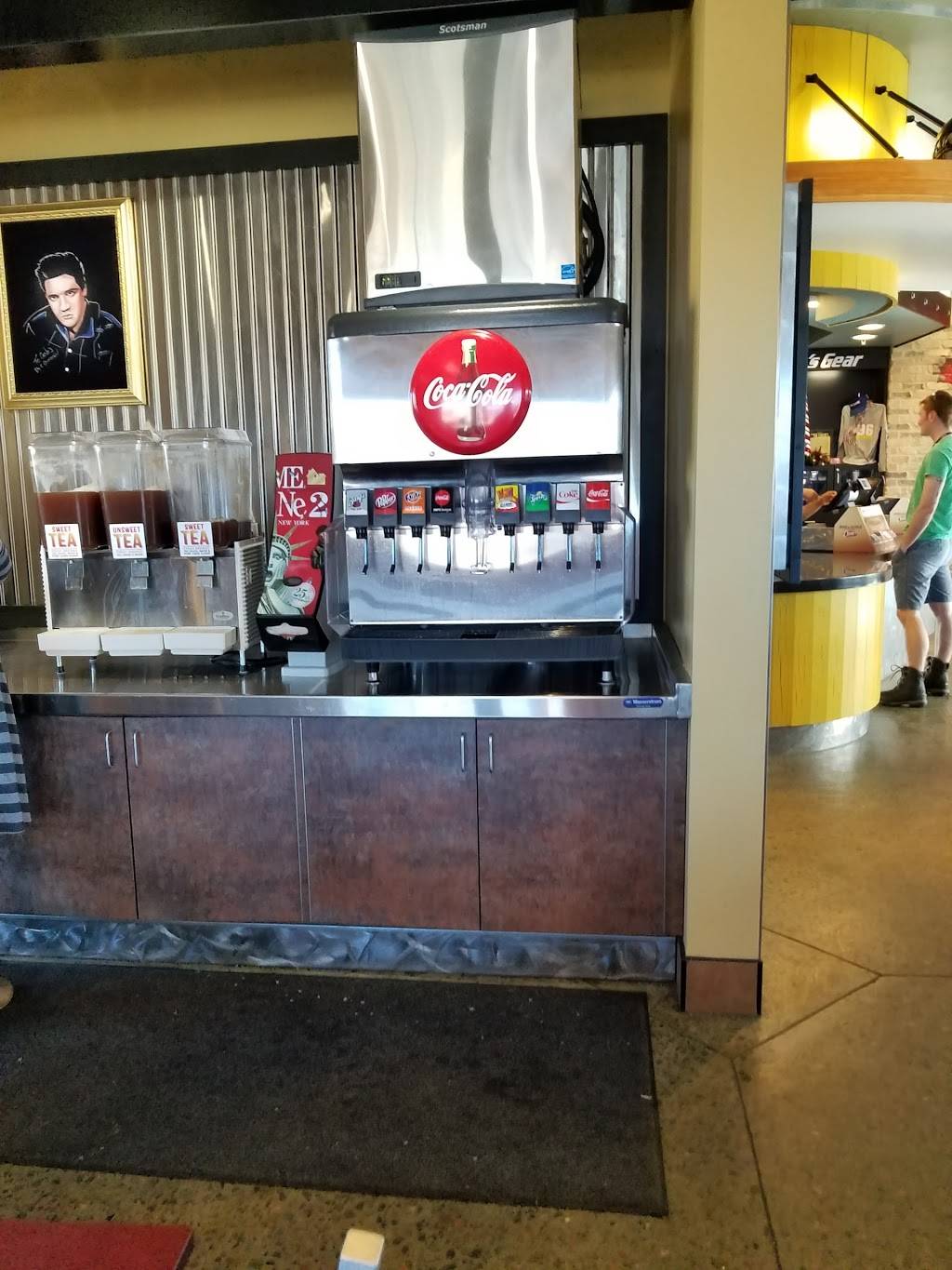 Raising Canes Chicken Fingers | meal takeaway | 5012 Founders Pkwy, Castle Rock, CO 80108, USA | 3036888070 OR +1 303-688-8070