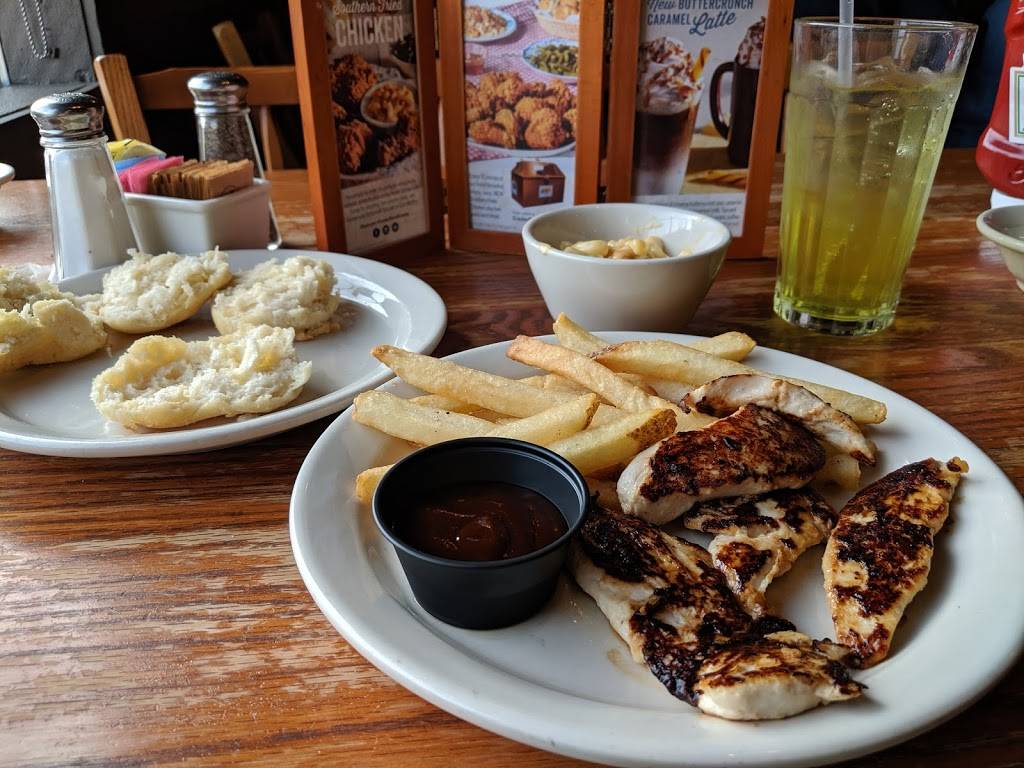 Cracker Barrel Old Country Store | restaurant | 2406 Music Valley Dr, Nashville, TN 37214, USA | 6158835440 OR +1 615-883-5440