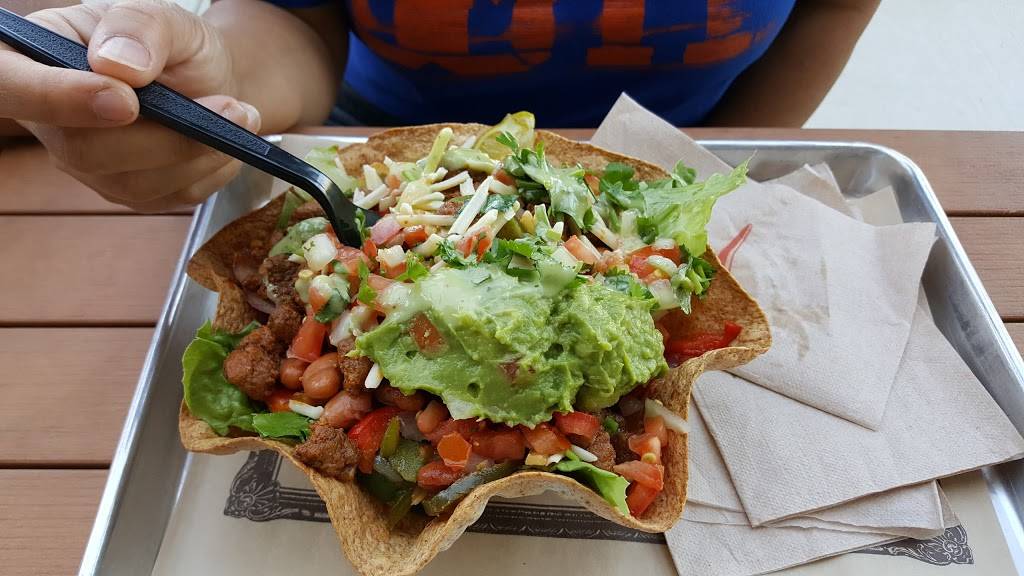 Mucho Burrito Fresh Mexican Grill | restaurant | 594 Hespeler Rd, Cambridge, ON N1R 6J8, Canada | 5197406464 OR +1 519-740-6464