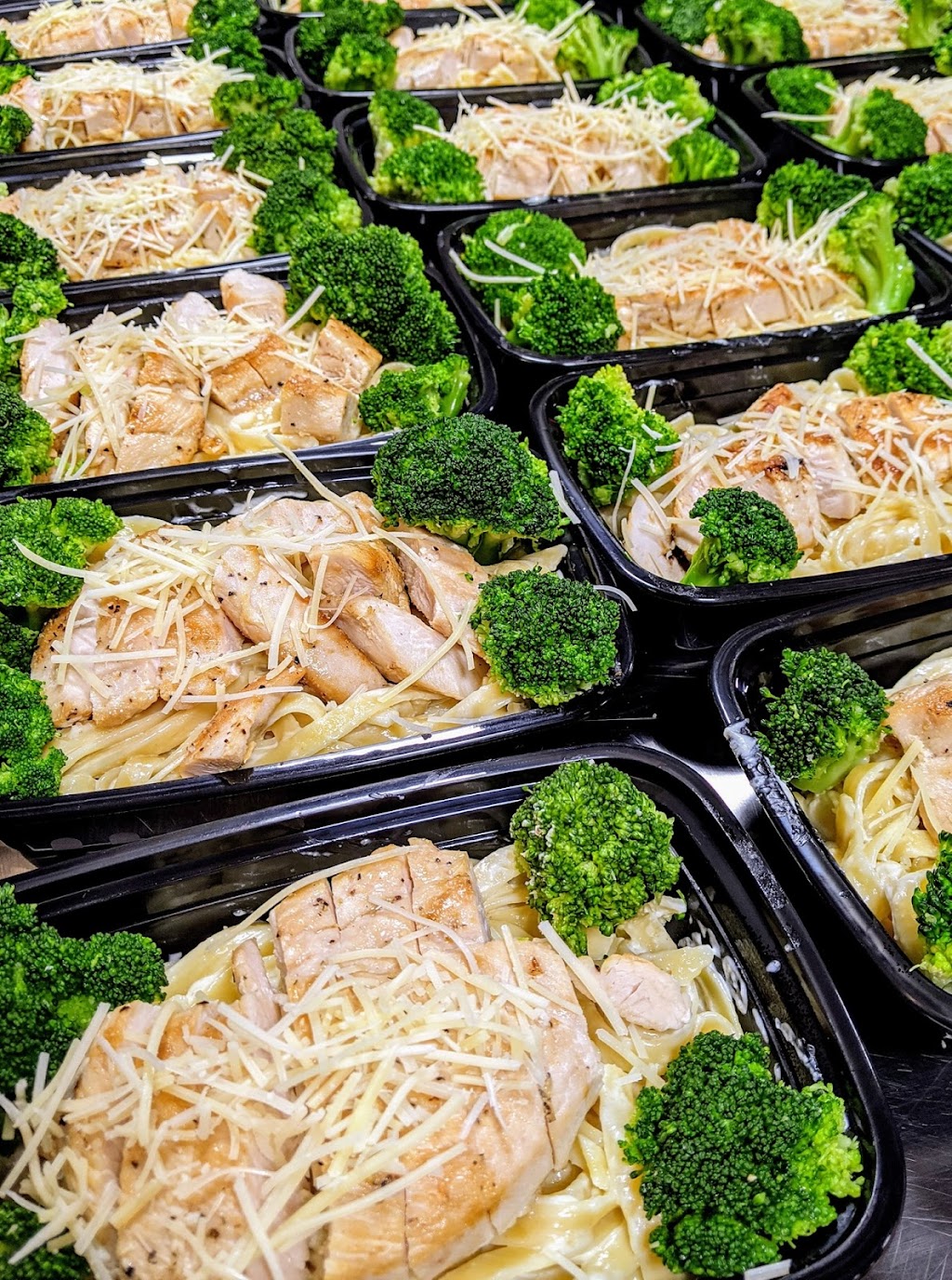 The Neighborhood Chef | restaurant | 1203 E Broadway Ave, Maryville, TN 37804, USA | 8655563455 OR +1 865-556-3455